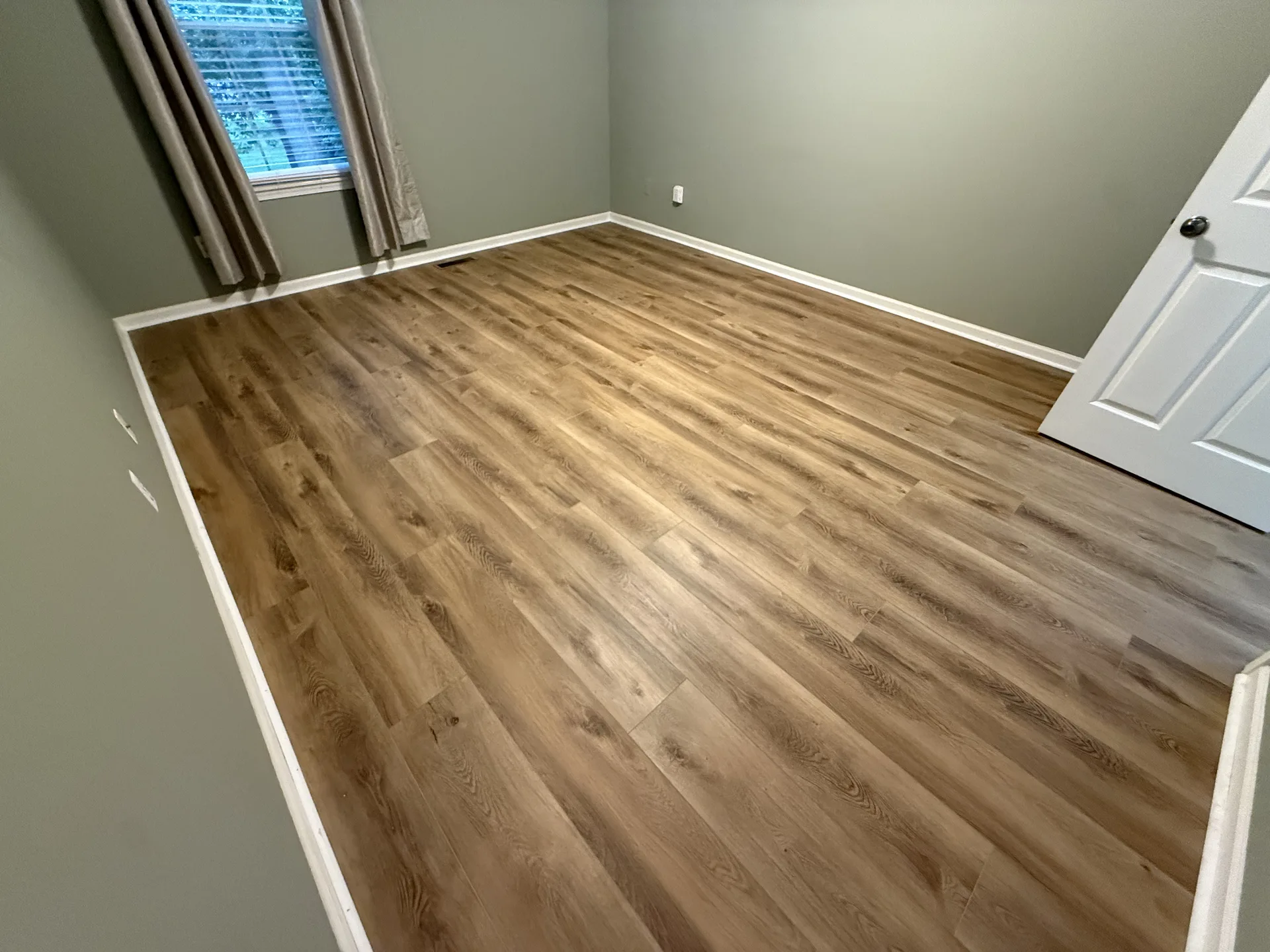 How a laminate install goes